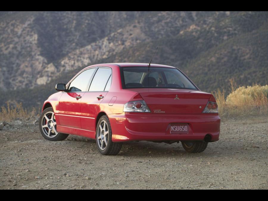  Mitsubishi Lancer Evolution RS 2004 года  (фото 15 из 20)